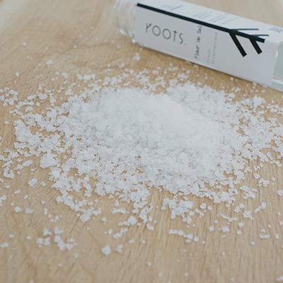Natürliches Fleur de Sel von roots. Wuerzen mit FleurdeSel natuerlich und nachhaltig von roots-natural