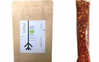 Gewuerze zum Nachfuellen wie Chiliflocken von roots