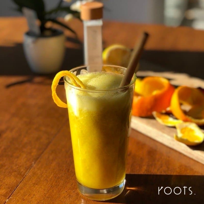 Orangen-Limonade mit Zitronengras von roots. natural