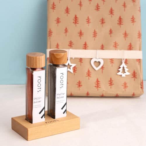 Gewuerze verschenken zu Weihnachten 2er Set mit Holzstaender